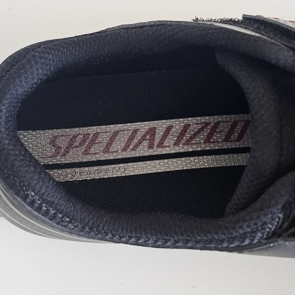 SPECIALIZED BODY GEOMETRY SPORT TOURING CYCLING SHOES - UNISEX M-7.5/W-9